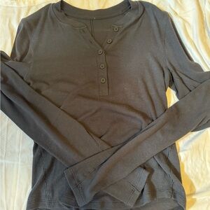 lululemon hold tight henley